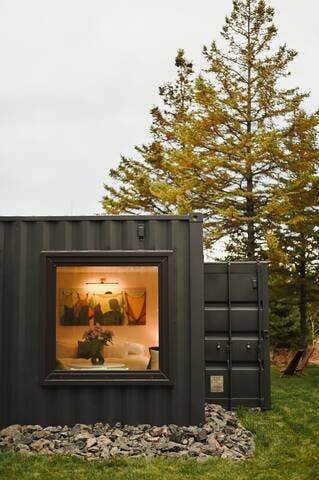 Sölveig Stay: Shipping Container with Nordic SAUNA