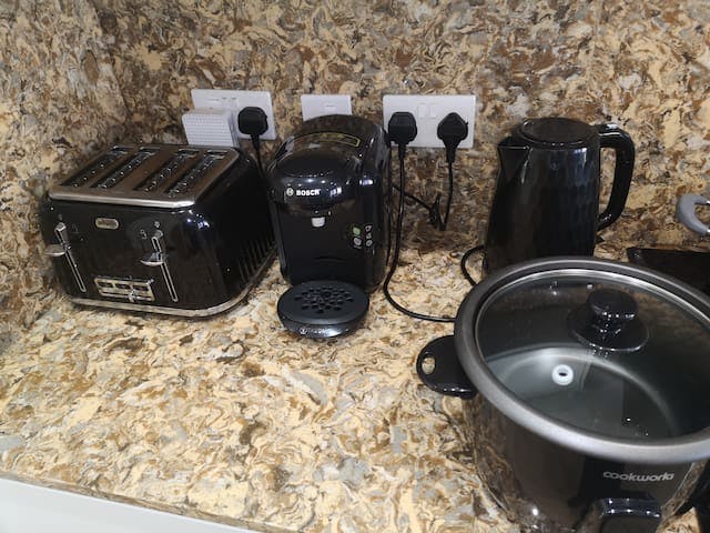 Toaster, Costa Coffee Machine, Electric Kettle, Rice Cooker
