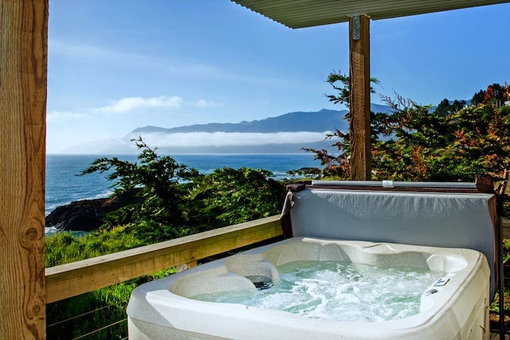 Magnificent Oceanview! Private Hot Tub Oceanfront!