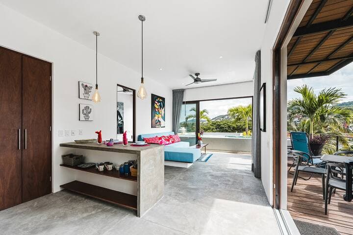 Luxe Penthouse; 2 Pools, Ocean Views at Casa Yaka