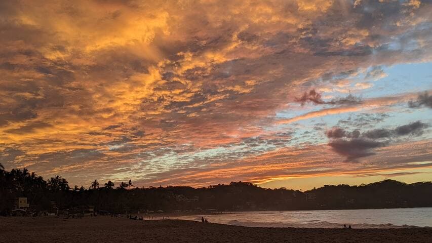 Luxe Penthouse; 2 Pools, Ocean Views at Casa Yaka