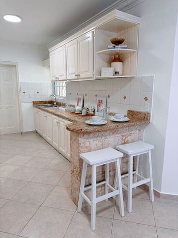 Walk to Beach, Dining, Shops, Pool View & Backyard