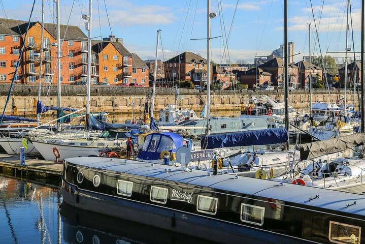 The Liverpool Boat for families, Liverpool Docks