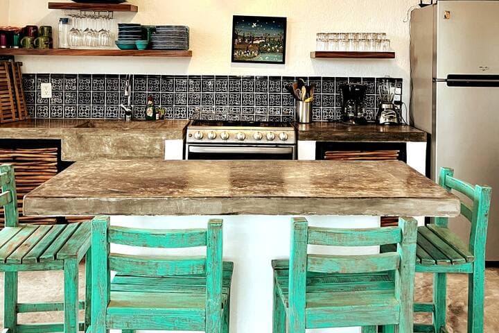 Casa Yaka Courtyard Villa w/pool Near the beach!