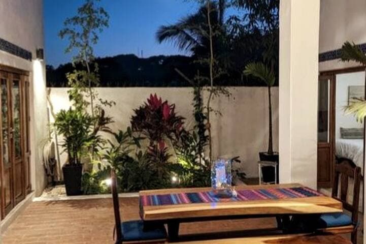 Casa Yaka Courtyard Villa w/pool Near the beach!