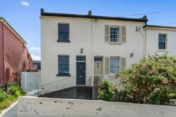 Vintage Terrace - Hobart