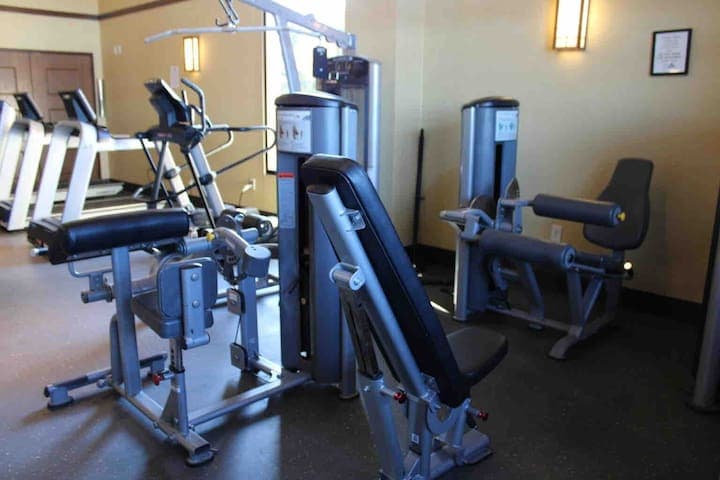 Located at the Lodge, the gym is equipped with free weights, cardio machines, row machines, a leg press, calf press, pec fly, and multi press machine. The gym is open daily from 5 a.m. – 10 p.m.