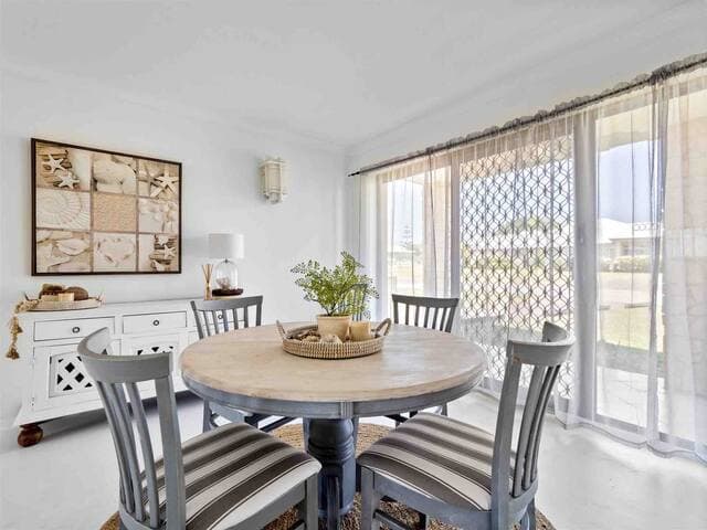 Alright, where would you prefer to dine – upstairs or downstairs? The choice is yours.