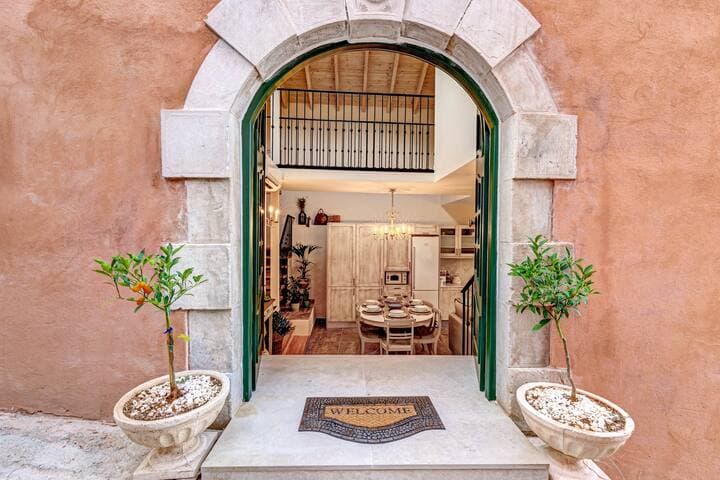 The Heritage Cottage in Doukades