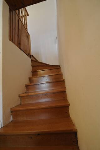 Stairs leading to 1st floor