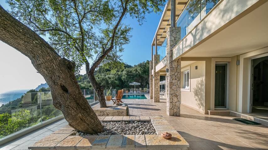 Ocean View Luxury Villa Ethra