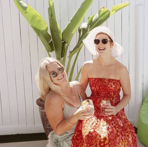 Want to holiday with Friends, this Villa suits couples travelling together, with 3 ensuites and 4 bedrooms there is heaps of room for everyone.