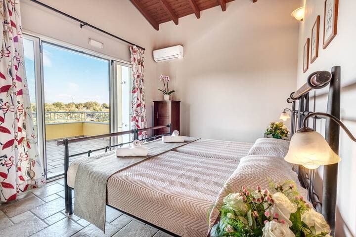 Agios Stefanos Bay - Villa Dimitris