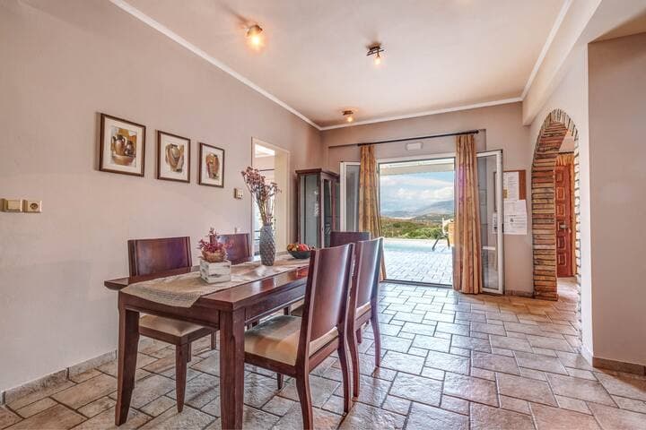 Agios Stefanos Bay - Villa Dimitris