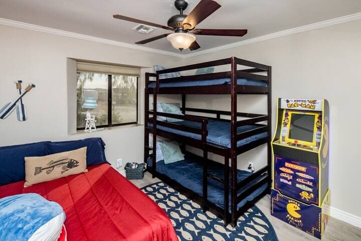 Pac-man with 6 different games