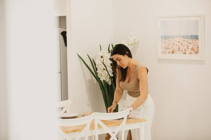 We supply all your needs for up to cater for up to 9 people including all cooking utensils, crockery, cutlery all you need to do is the grocery shopping.