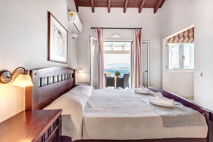 Agios Stefanos Bay - Villa Maria