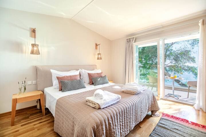 Ocean View Luxury Villa Ethra