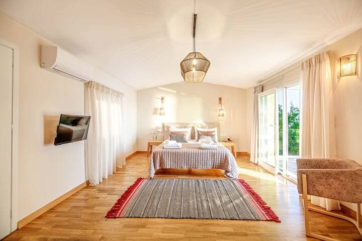 Ocean View Luxury Villa Ethra