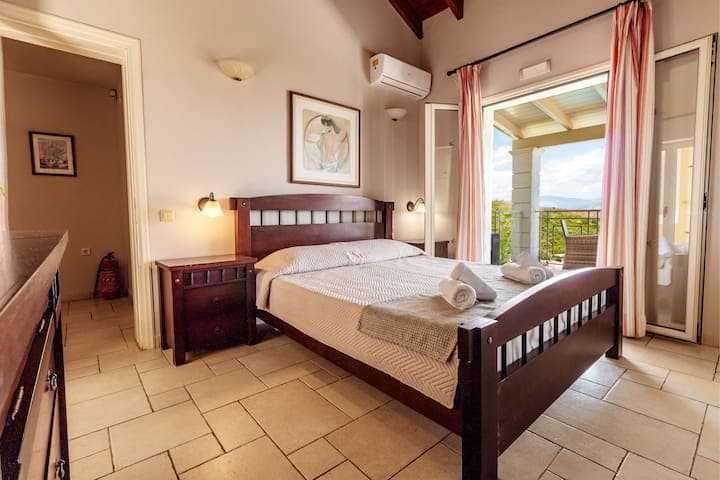 Agios Stefanos Bay - Villa Maria