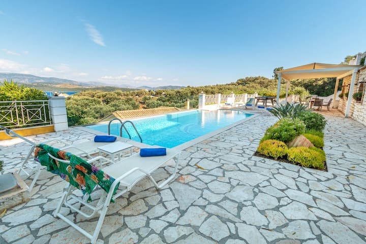 Agios Stefanos Bay - Villa Maria