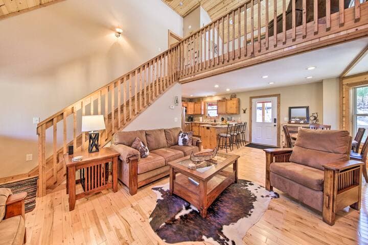 Living Room | Ceiling Fans | Central A/C & Heating