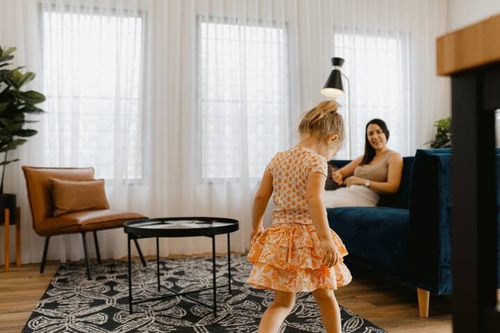 Think of Hamptons style circa 1970s, throw in modern features inc dishwasher, and clothes dryer and you have the perfect holiday vibe.