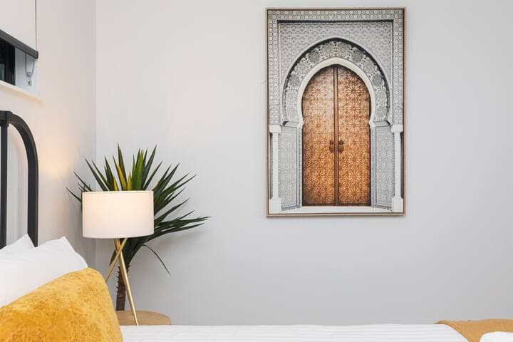 This painting is proving very popular with many of our guests it is being featured regularly on many Instagram, Tiktok, and Facebook posts, and you can see why, it reflects the style of Romantic Hamptons Villa perfectly.