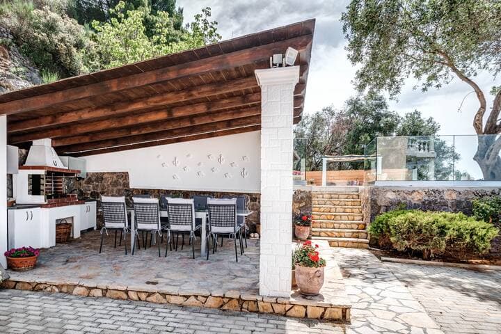 Ocean View Luxury Villa Nefeli