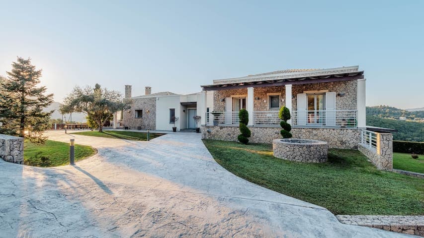 Luxury Villa Helanes
