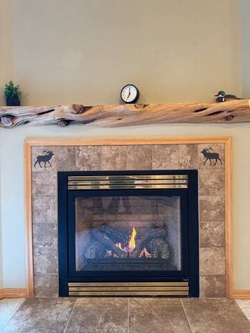 Riverfront,Hot Tub,Cali King, Canoe, Paddle Boards