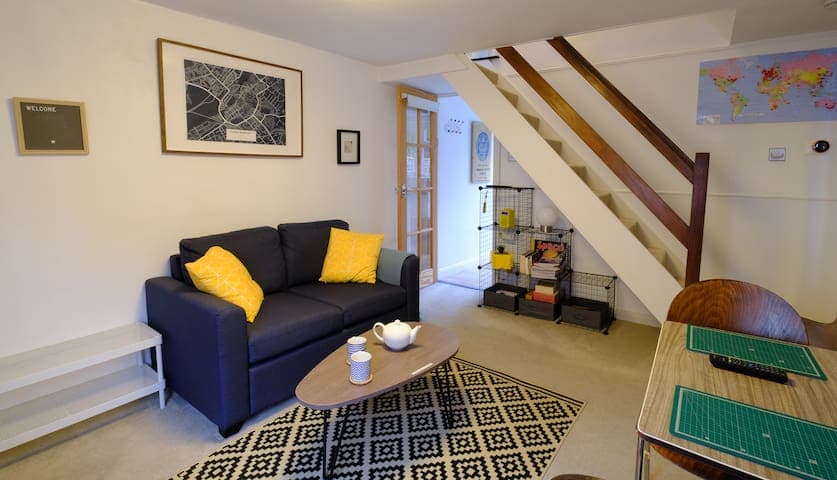 Central+Uni | Kitchen+Garden+WFH | Rail Station