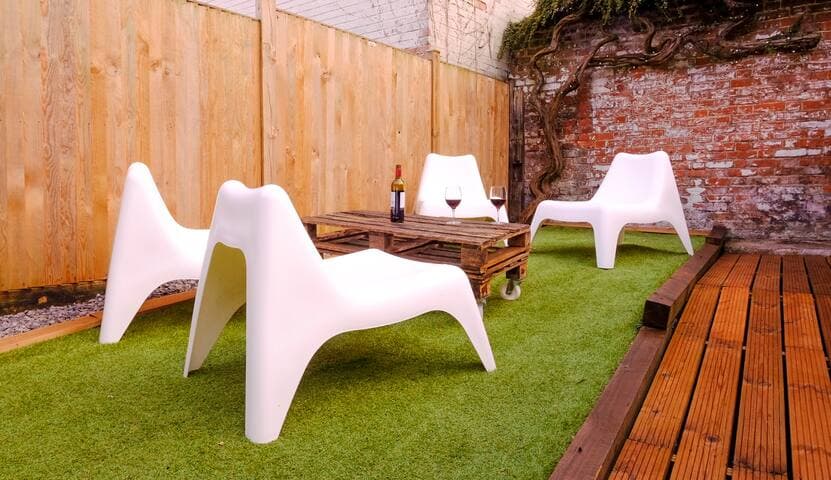 Central+Uni | Kitchen+Garden+WFH | Rail Station