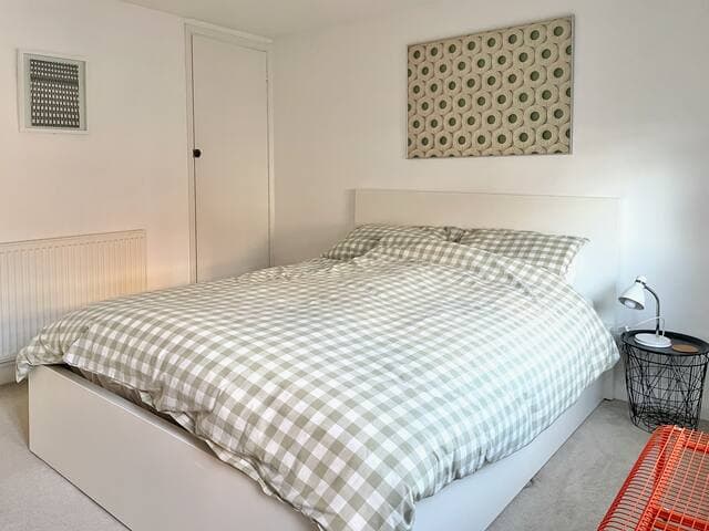 Central+Uni | Kitchen+Garden+WFH | Rail Station