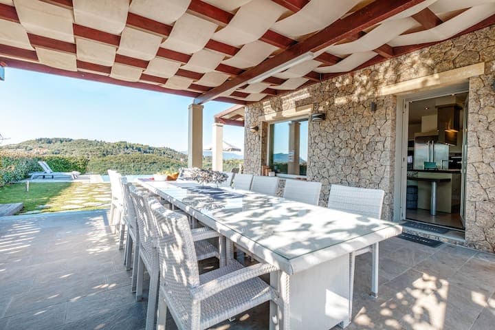 Luxury Villa Helanes