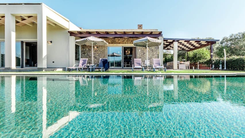 Luxury Villa Helanes