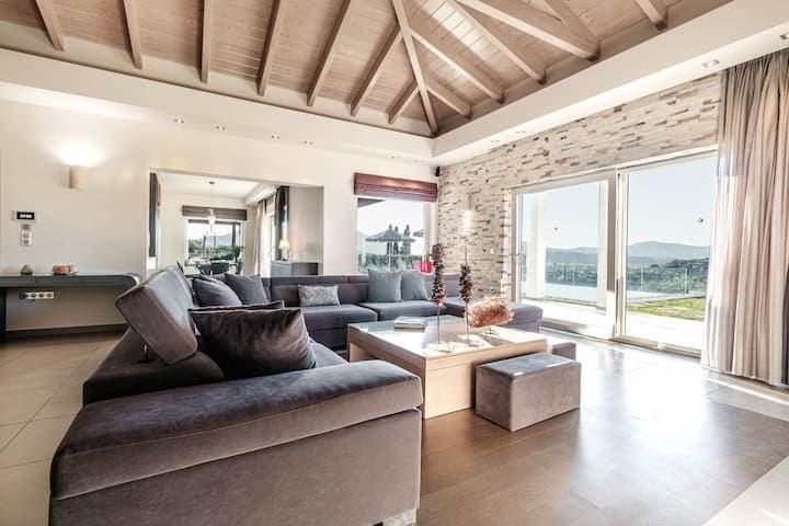 Luxury Villa Helanes