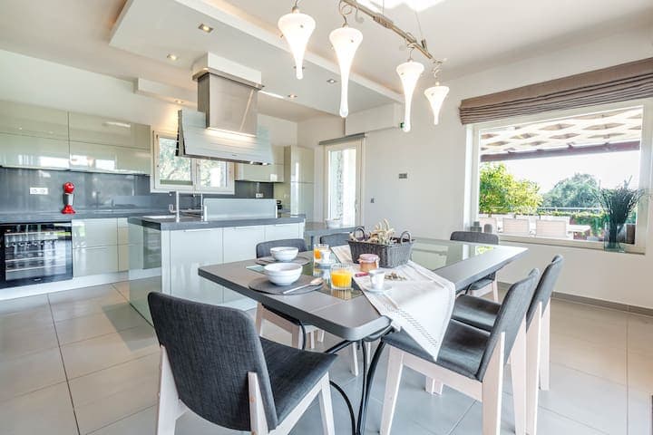 Luxury Villa Helanes