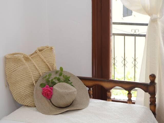 Single room with balcony