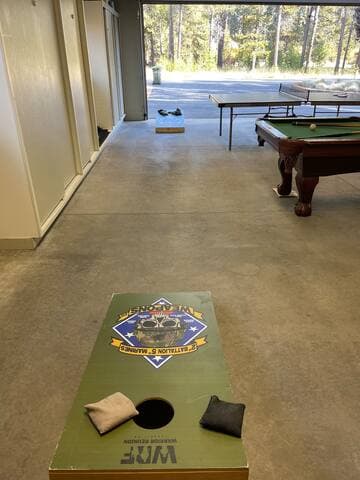 Riverfront,Hot Tub,Cali King, Canoe, Paddle Boards