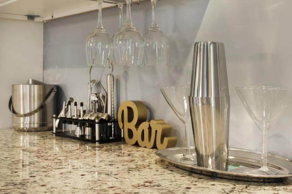 Game Room - 100 inch projector - By Marsh