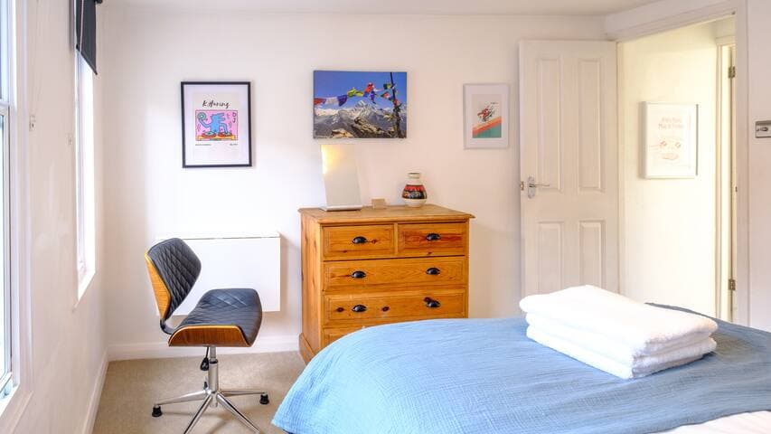 Central+Uni | Kitchen+Garden+WFH | Rail Station