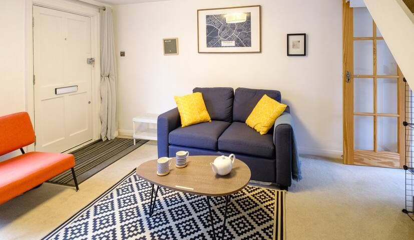 Central+Uni | Kitchen+Garden+WFH | Rail Station