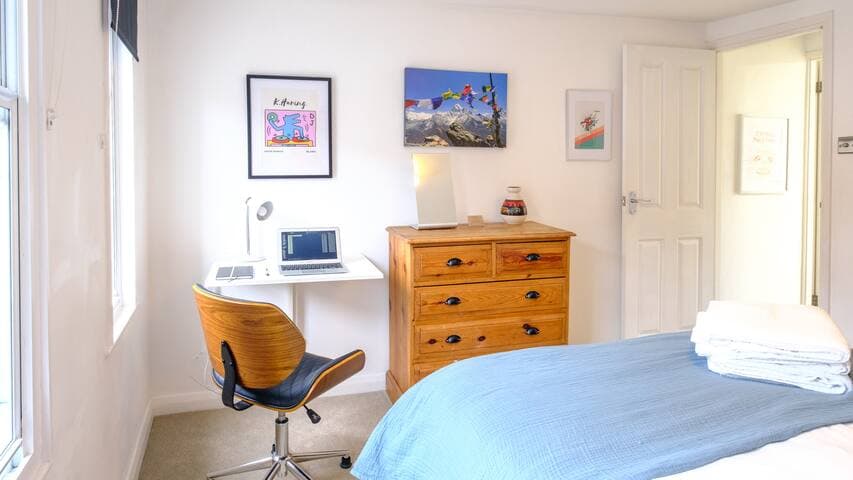 Central+Uni | Kitchen+Garden+WFH | Rail Station