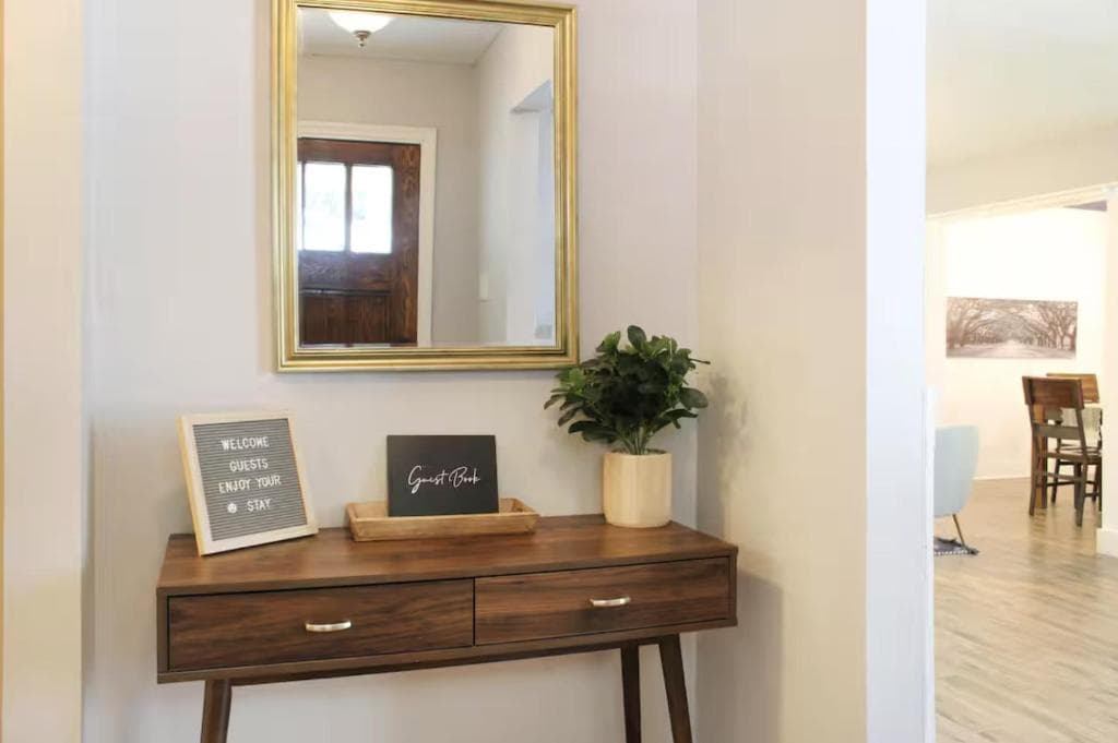 Game Room - 100 inch projector - By Marsh