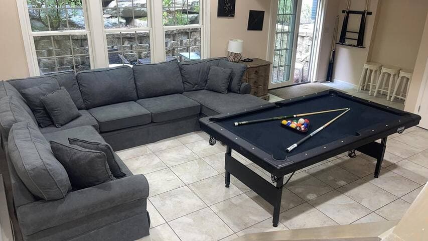 Pocono Retreat -1 Mile to Lake and Skiing!