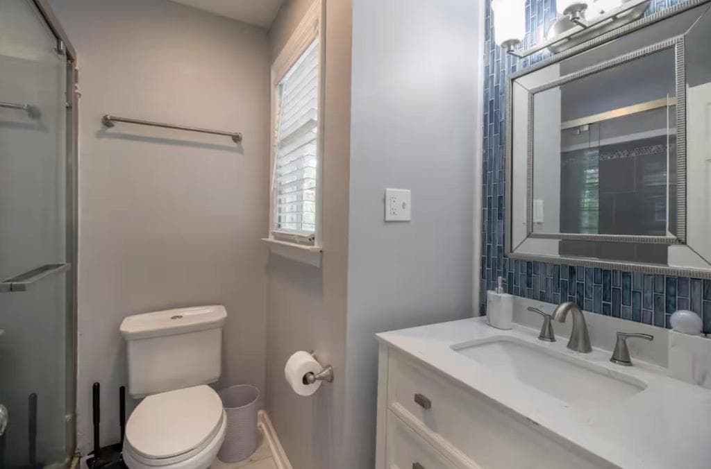 Game Room - 100 inch projector - By Marsh