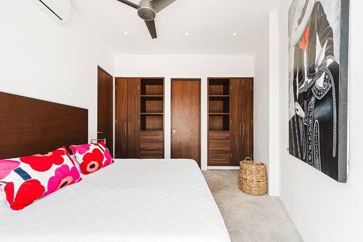 Luxe Penthouse; 2 Pools, Ocean Views at Casa Yaka